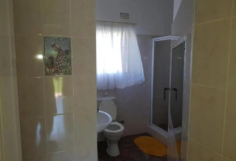 اتاق استاندارد با چشمانداز باغ, Ezulwini Guest House