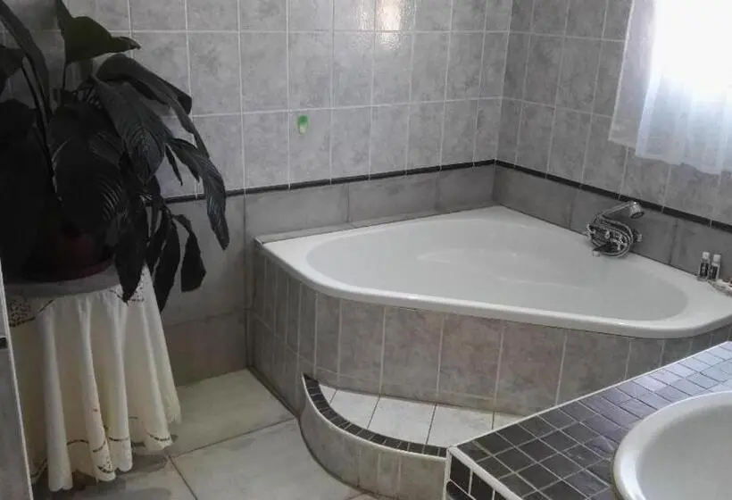 اتاق استاندارد, Ezulwini Guest House