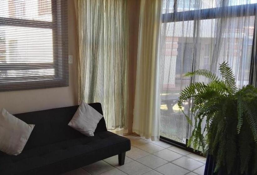 침실 1개 주택, Ezulwini Guest House