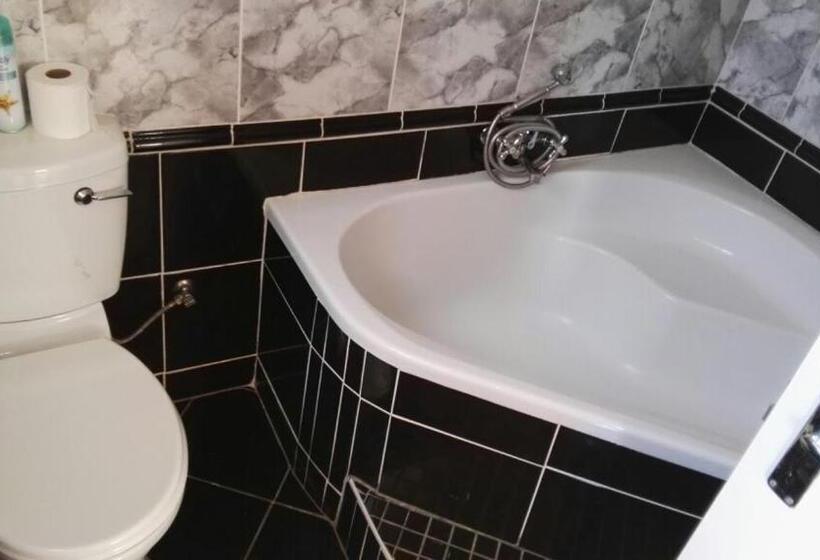 스위트, Ezulwini Guest House