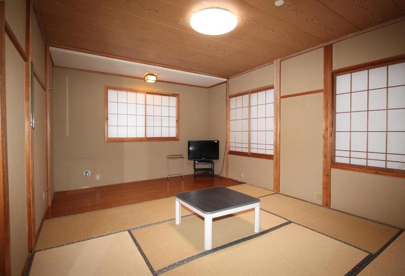 带共用浴室的标准房间, Minshuku Yoshinoya