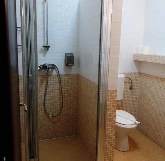 غرفة قياسية, Pensiunea Play