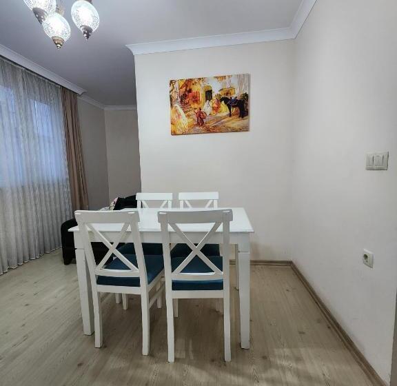 آپارتمان 1 خوابه, Esa Suite