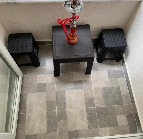 اتاق خانوادگی, Esa Suite