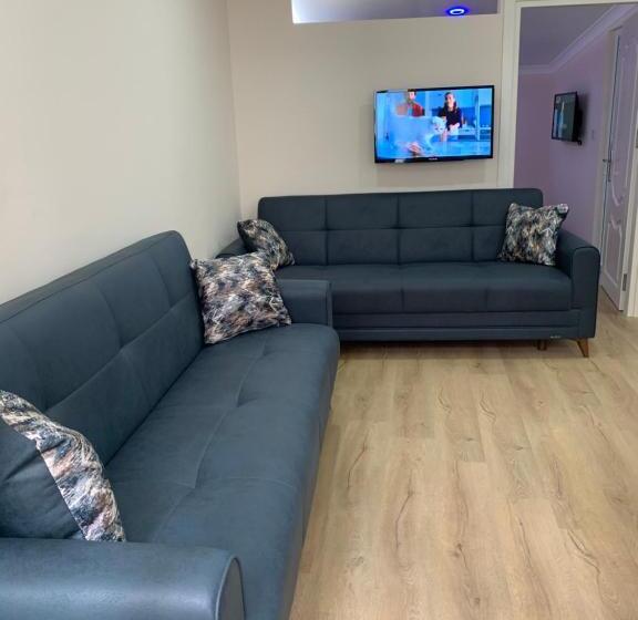 اتاق خانوادگی, Esa Suite