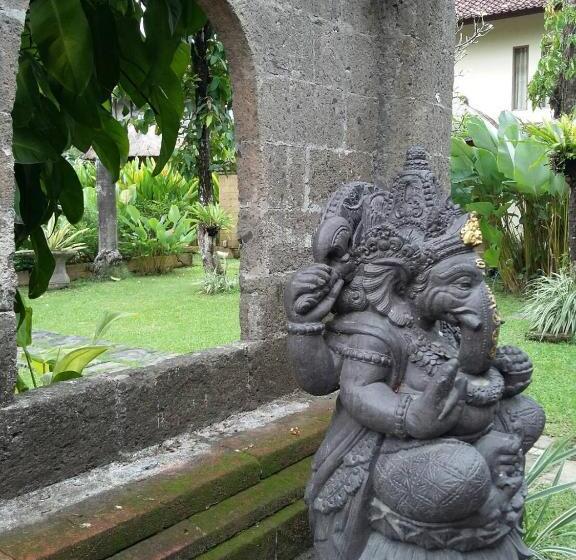 בונגלו סטנדרט עם 3 חדרי שינה, Puri Kutat Lestari