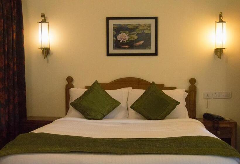 디럭스 룸, Triveny River Palace