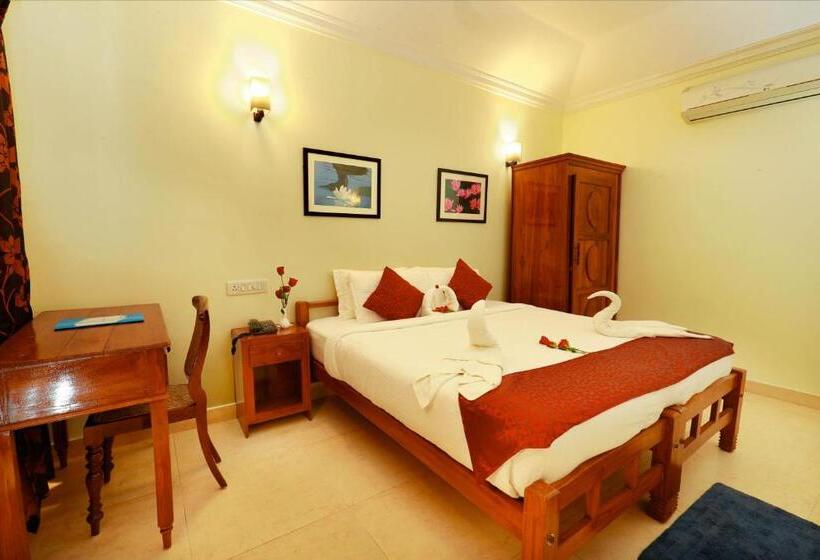 디럭스 룸, Triveny River Palace