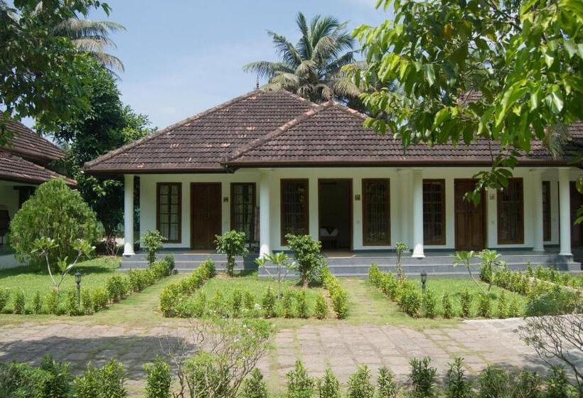 디럭스 룸, Triveny River Palace