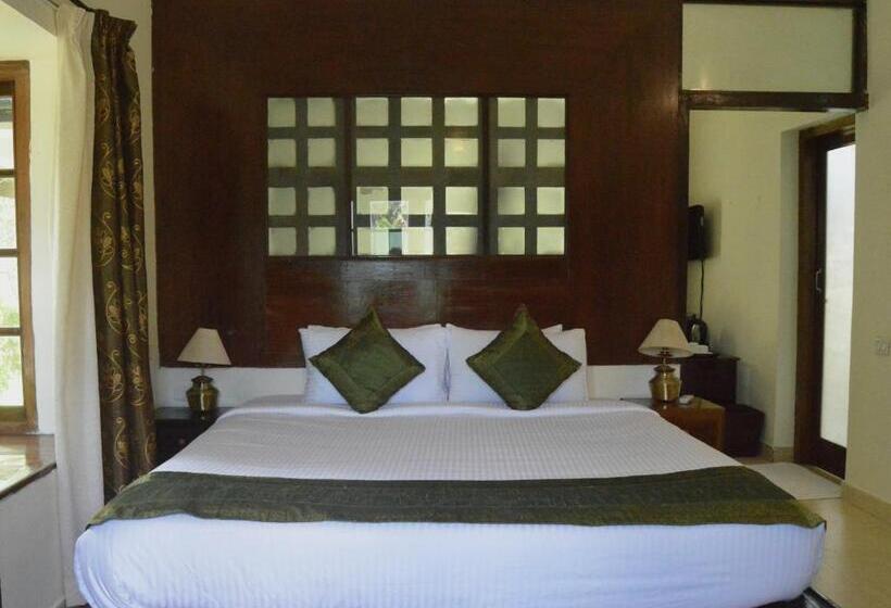 이그제큐티브 스위트, Triveny River Palace