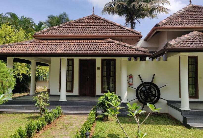 이그제큐티브 스위트, Triveny River Palace