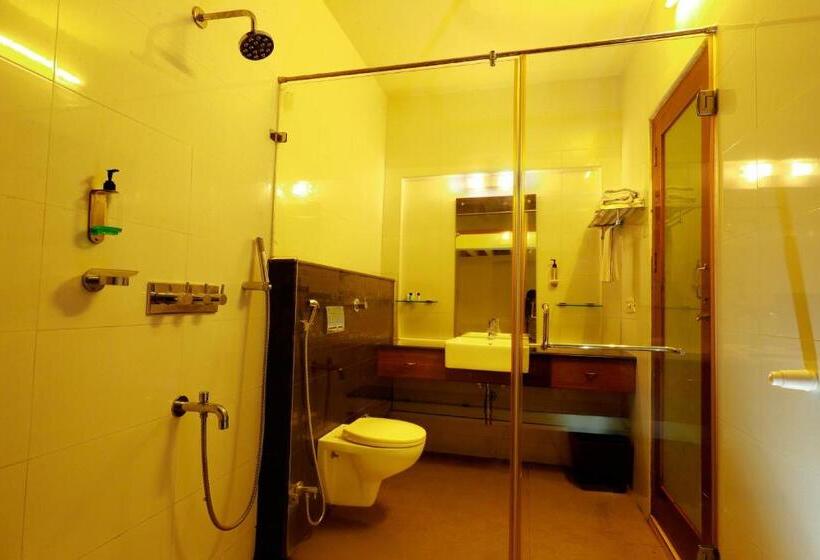 이그제큐티브 스위트, Triveny River Palace