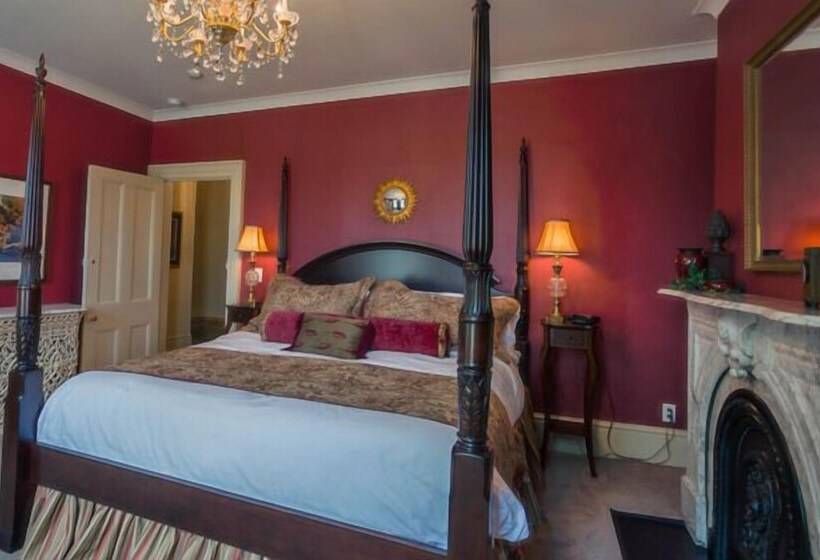 Люкс Повышенной Комфортности, The Woodview Inn