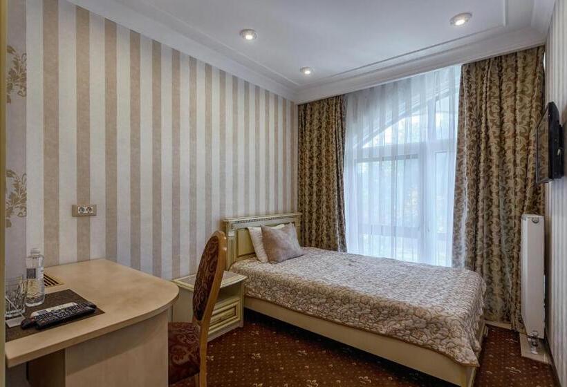 سوییت جونیور, Vintage Na Bulvare