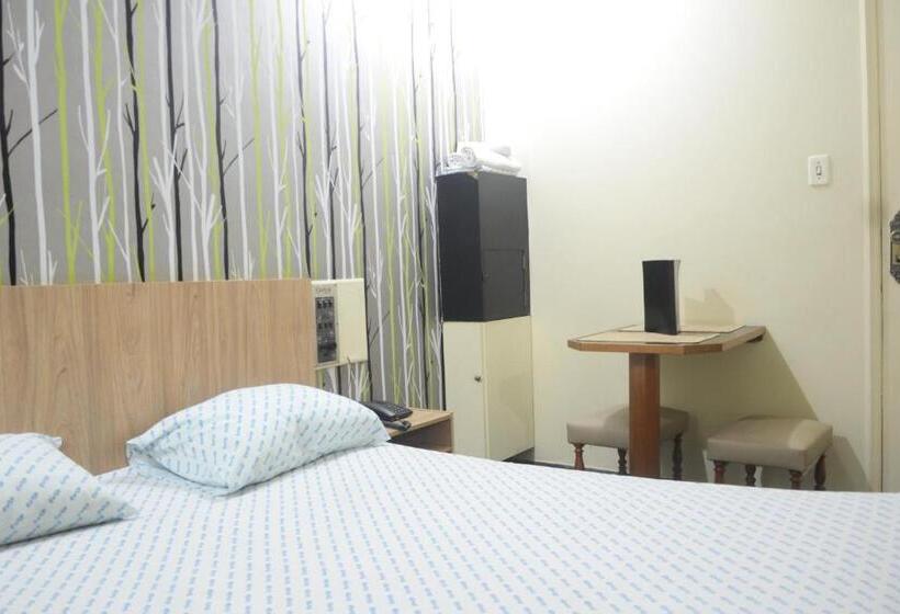 스탠다드 싱글 룸, Carícia