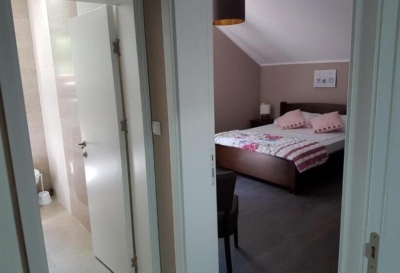 اتاق استاندارد سه نفره, Apartmani Simić Valjevo