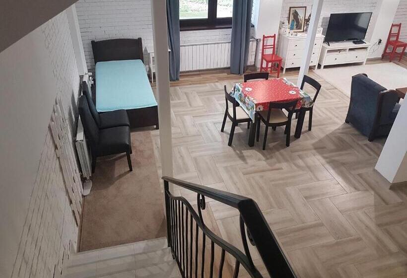 سوییت, Apartmani Simić Valjevo