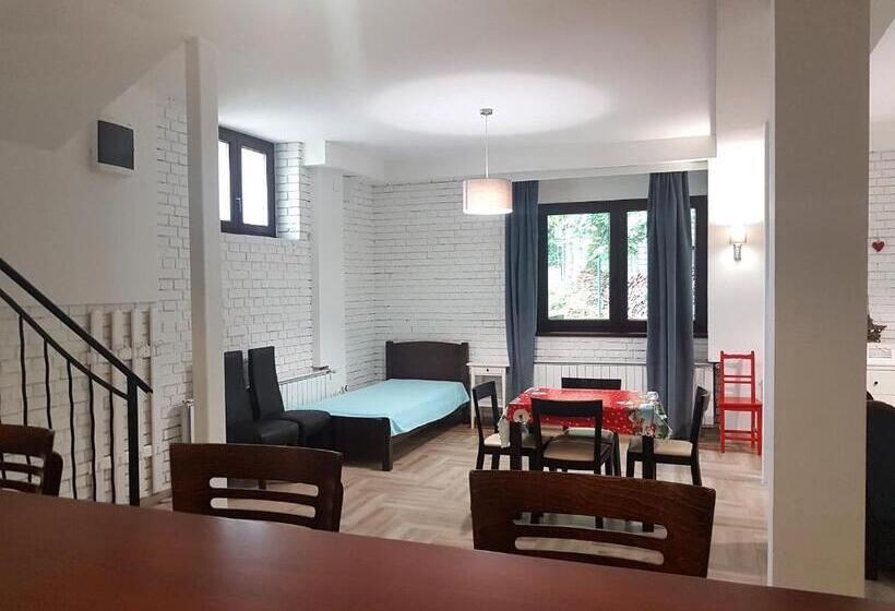 سوییت, Apartmani Simić Valjevo
