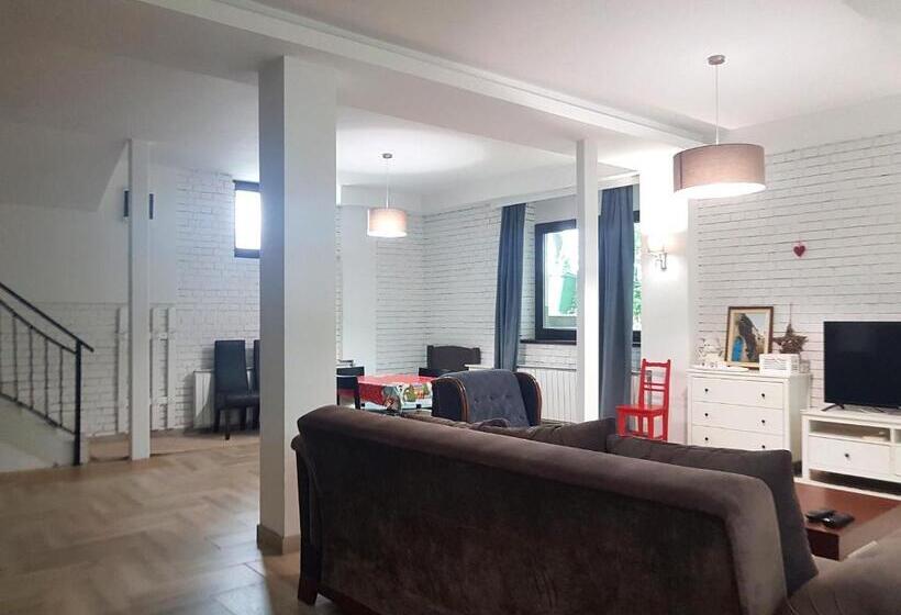 سوییت, Apartmani Simić Valjevo