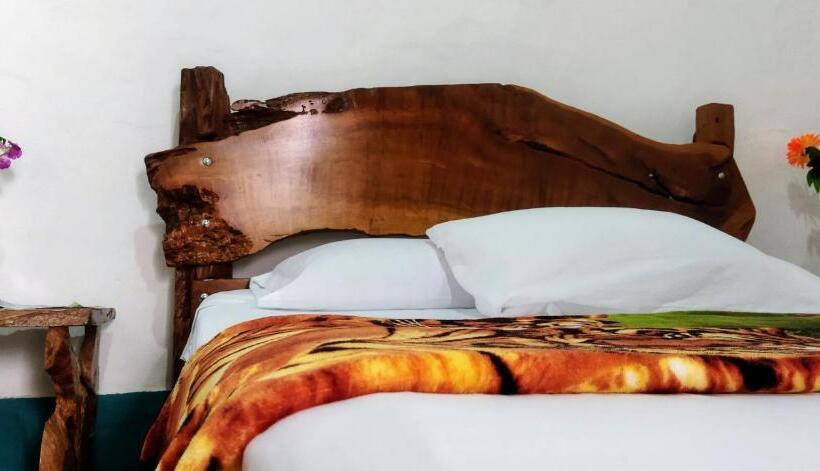 اتاق استاندارد سه نفره, Jardín Es Tuyo