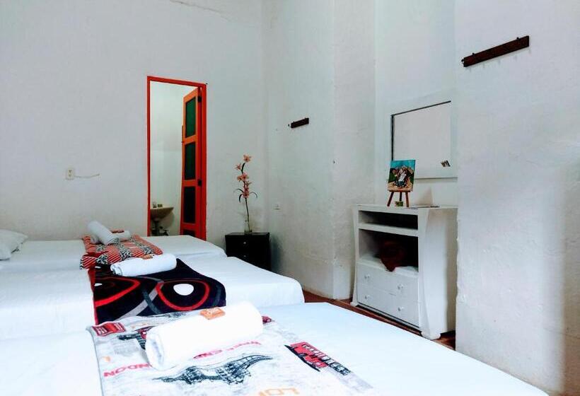 اتاق خانوادگی, Jardín Es Tuyo