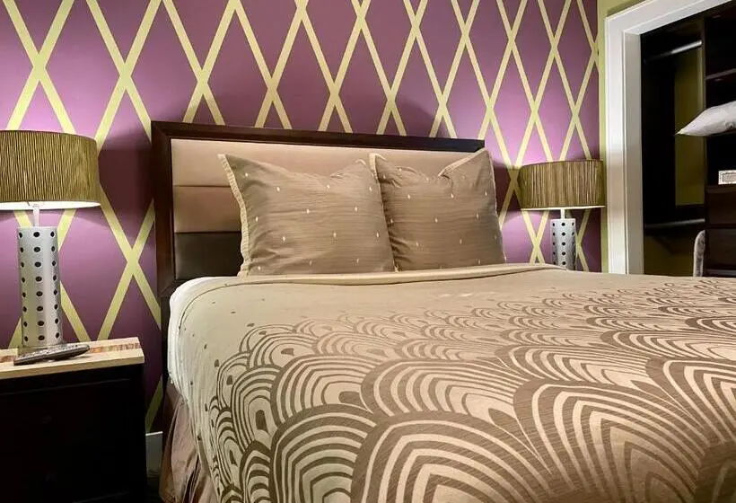 デラックススイート, Culpeper Center Suites