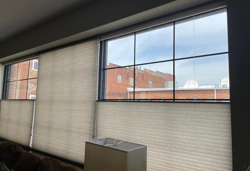 Люкс Повышенной Комфортности, Culpeper Center Suites