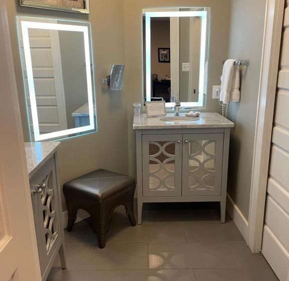 Студия Стандарт, Culpeper Center Suites