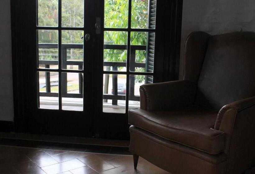 غرفة قياسية مطلّة علي البحر مزوَّدة بشُرفة, Santoral Restaurante Y Posada Pet Friendly