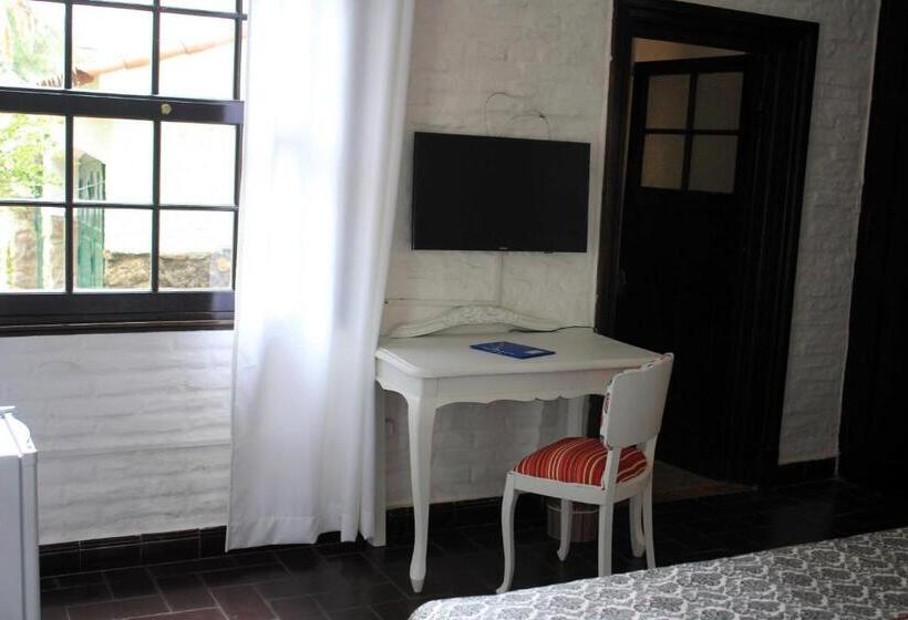 غرفة قياسية بالطابق الأرضى, Santoral Restaurante Y Posada Pet Friendly