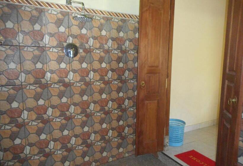 חדר דלוקס עם מרפסת, Cegeng Lestari Guest House