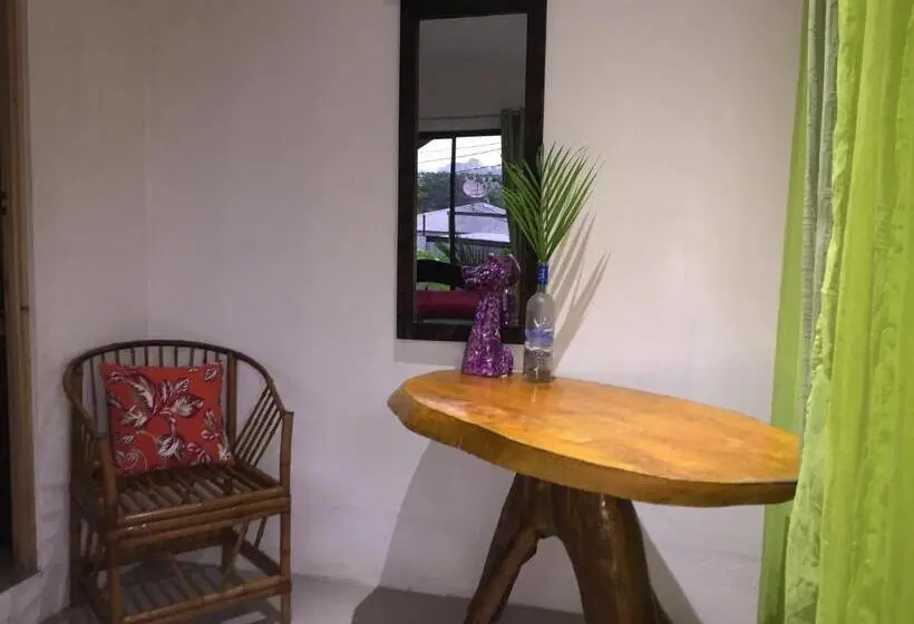 エコノミー4人部屋, Guest House Pura Vida