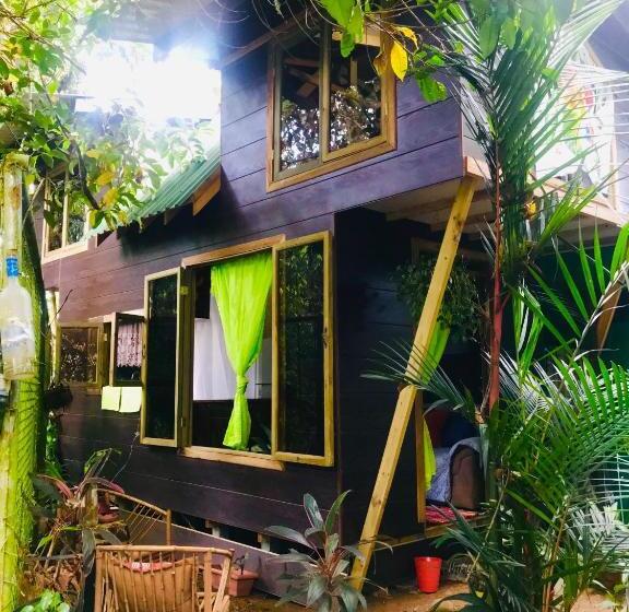 סטודיו סטנדרטי נוף לגינה, Guest House Pura Vida