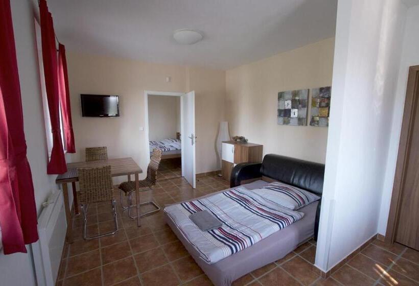 1 Sovrums Lägenhet, Penzion Rožmberk