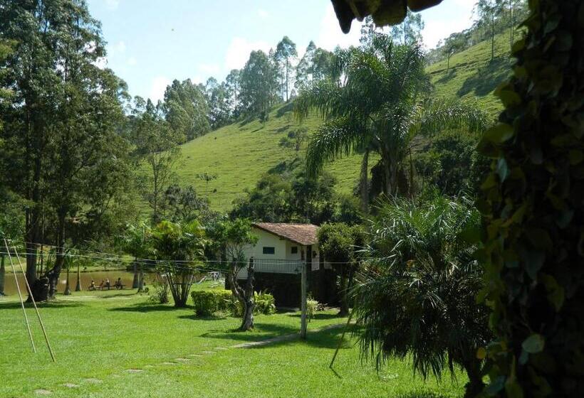 غرفة قياسية رباعية مطلة على الحديقة, Fazenda Hotel Alvorada