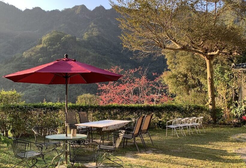 اتاق استاندارد سه نفره, Bo Zho Villa