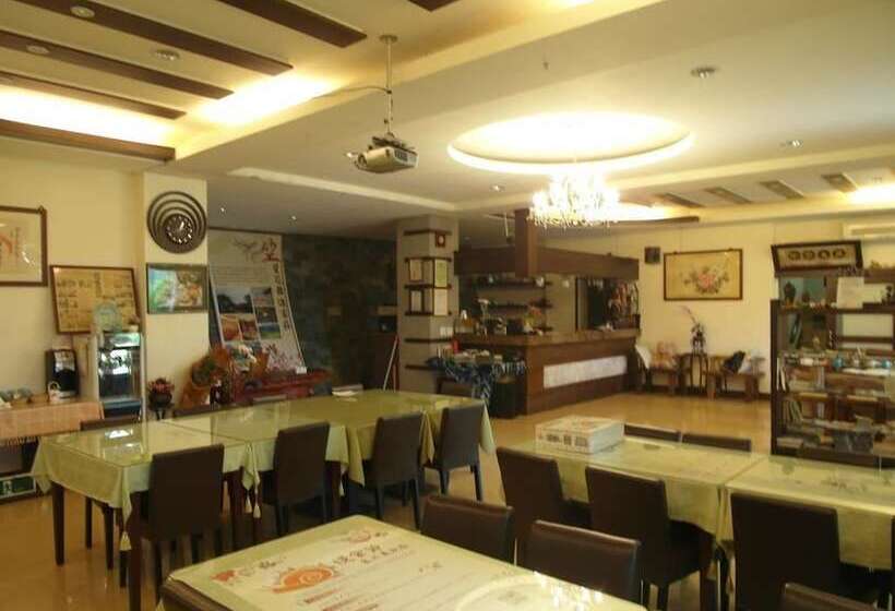 اتاق استاندارد سه نفره, Bo Zho Villa