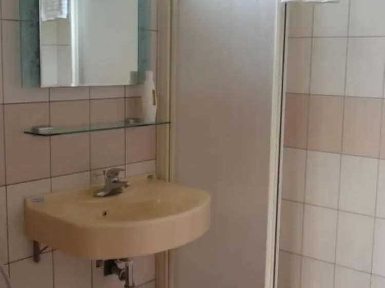 اتاق استاندارد چهار تخته, Bo Zho Villa