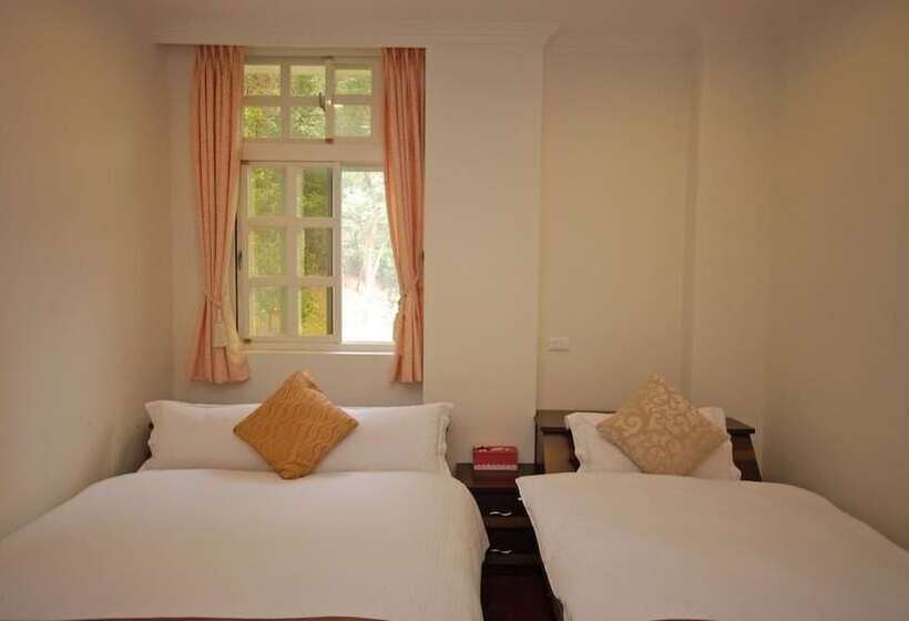 اتاق استاندارد سه نفره, Bo Zho Villa