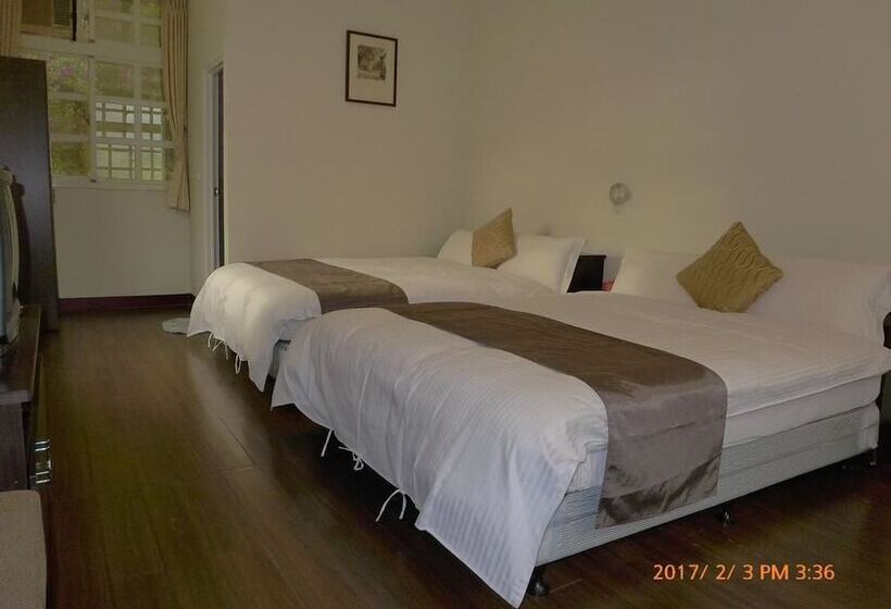 اتاق استاندارد چهار تخته, Bo Zho Villa