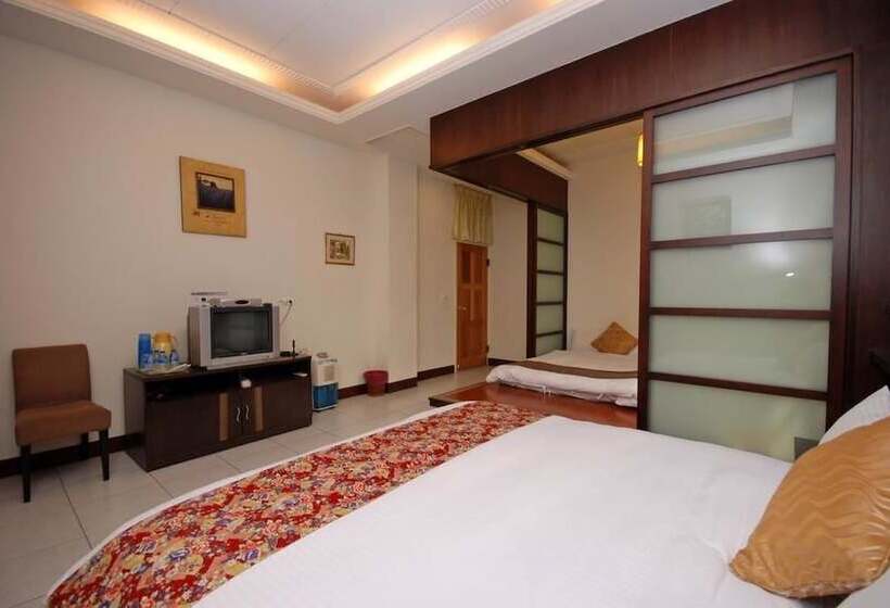 اتاق خانوادگی, Bo Zho Villa