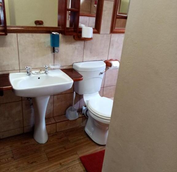 Quarto Estandar, Tudor Lodge Guest House