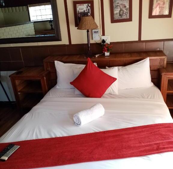 Quarto Economy Individual, Tudor Lodge Guest House