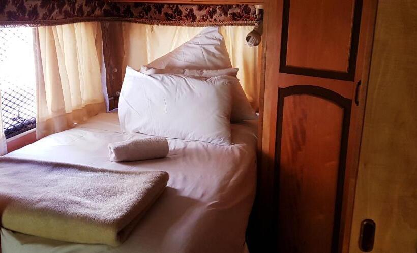 Cabana, Tudor Lodge Guest House