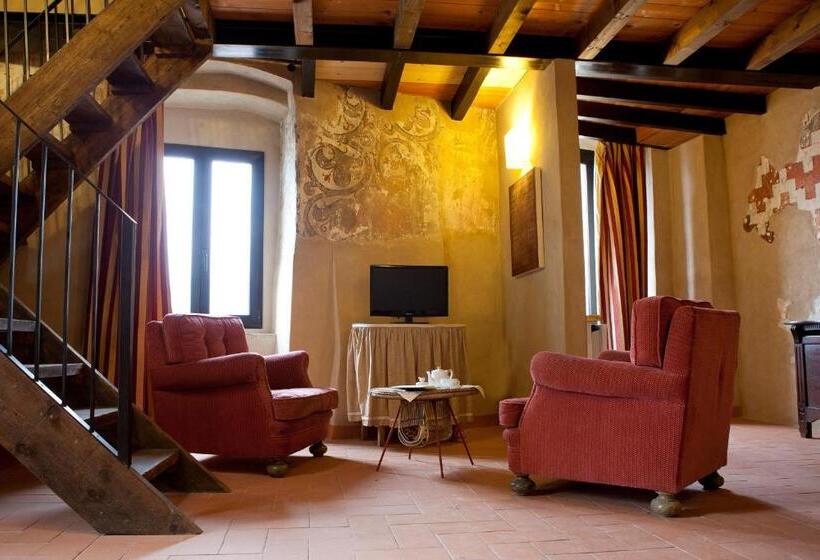 דירת חדר, Castello Oldofredi