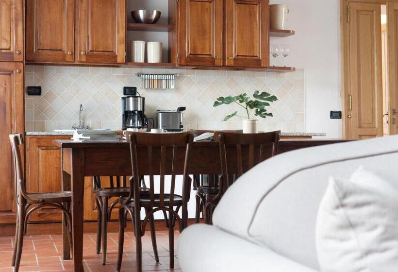 דירת שני חדרים, Castello Oldofredi