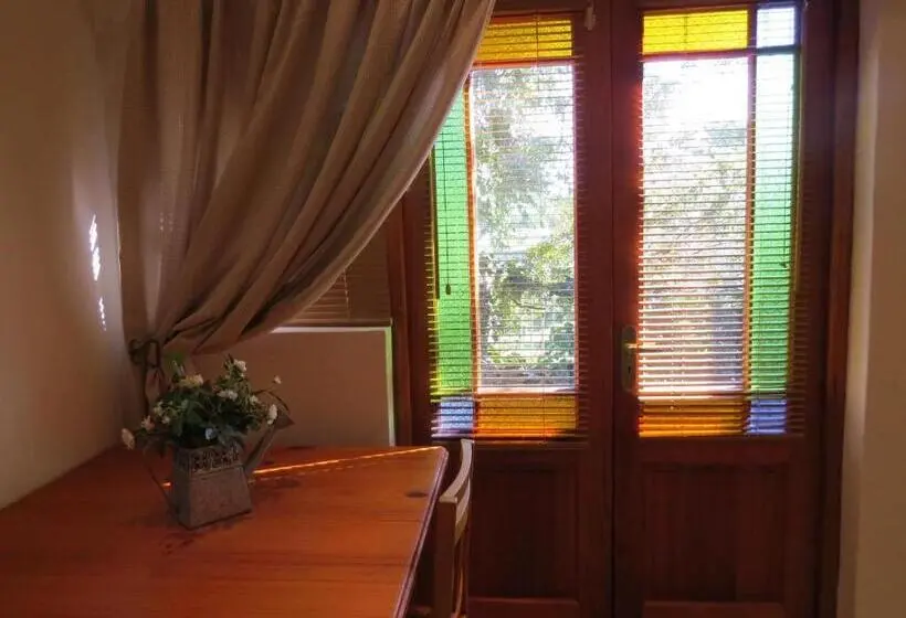 اتاق راحتی, Aviento Guesthouse