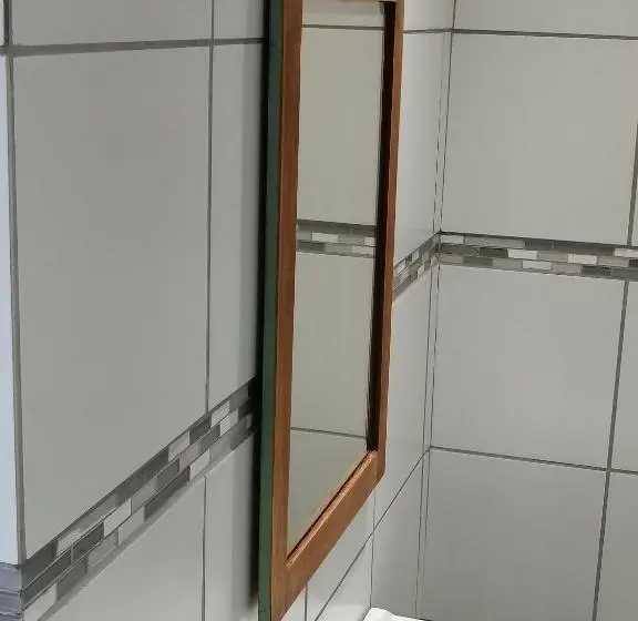 اتاق اکونومی, Aviento Guesthouse