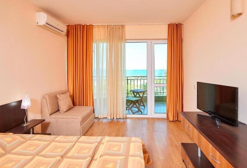 اتاق استاندارد با چشم‌انداز دریا, Guest House California