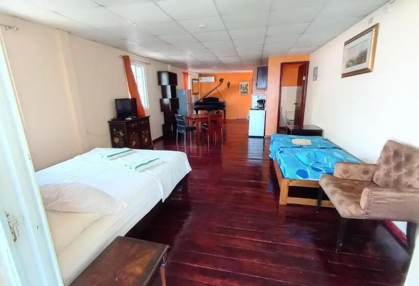 استودیو لوکس با چشم‌انداز دریا, Sun Havens Apartments & Suites